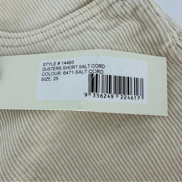 Rolla’s NWT Duster 25 corduroy Shorts in Salt - Picture 9 of 12